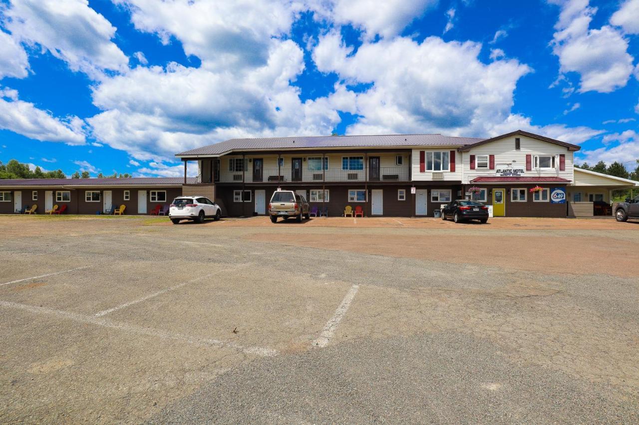 Atlantic Motel Berry Mills Kültér fotó