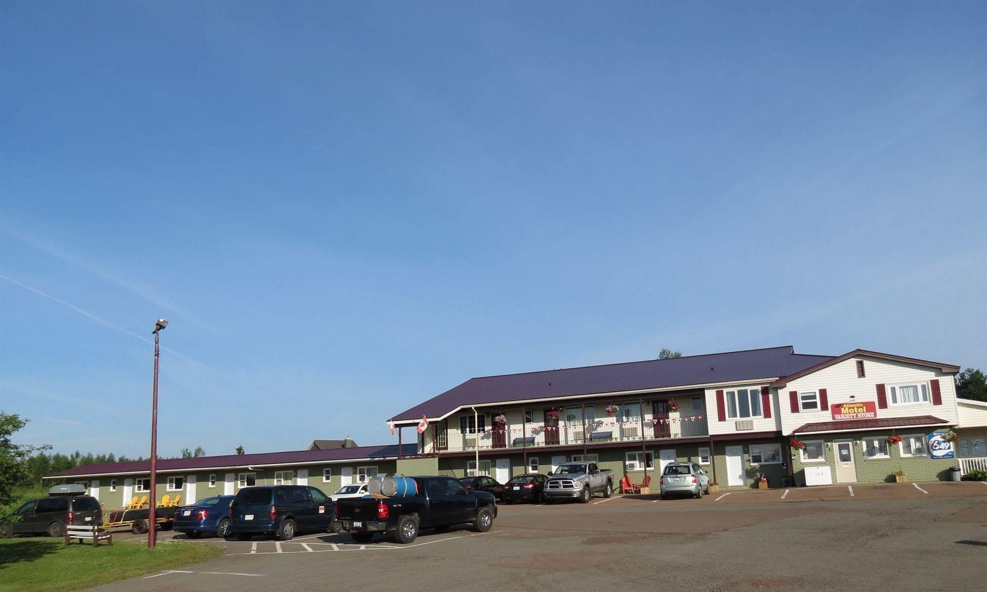 Atlantic Motel Berry Mills Kültér fotó